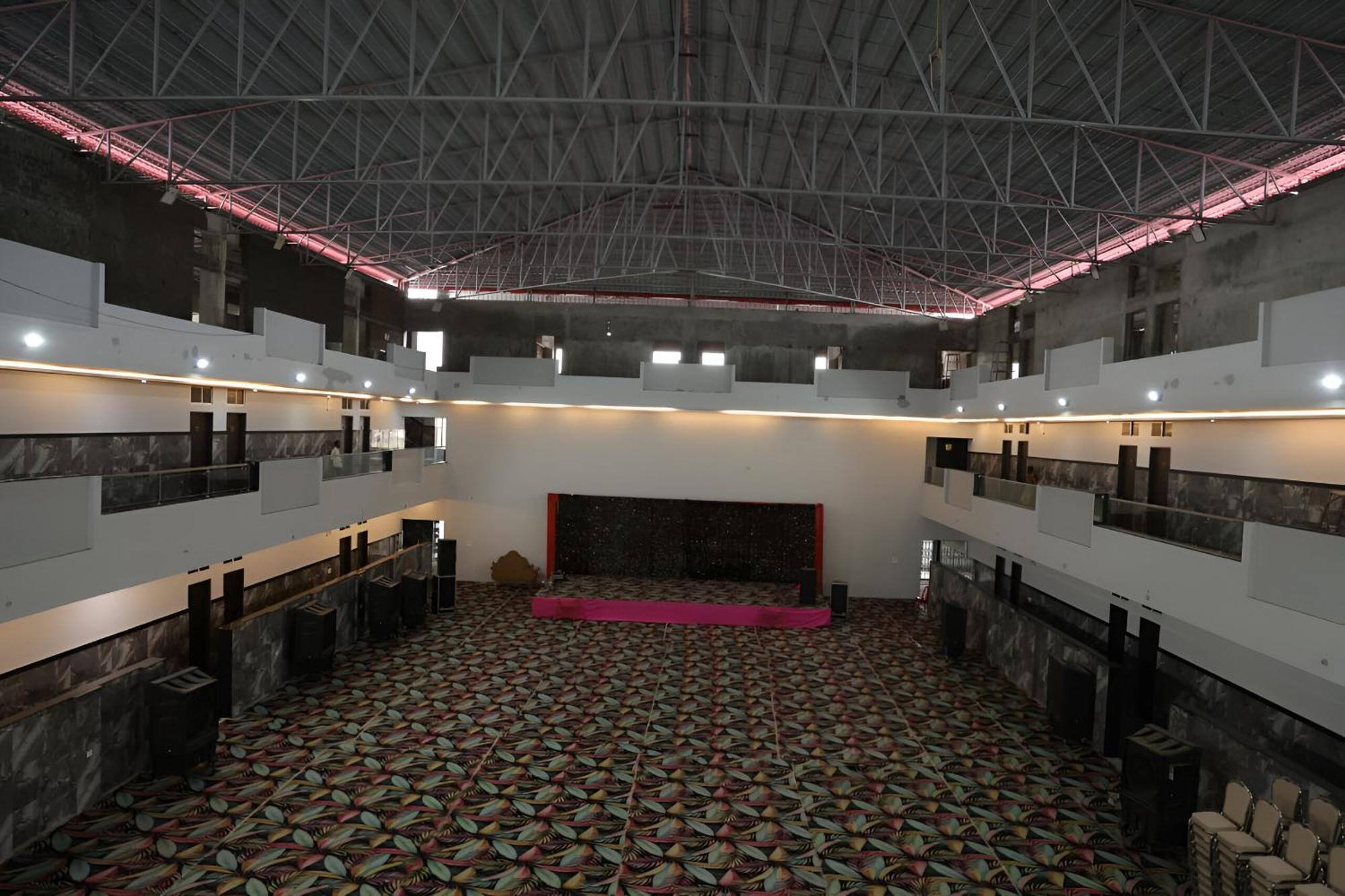 Navkar Palace Hotel & Resort, Sanawad Zewnętrze zdjęcie
